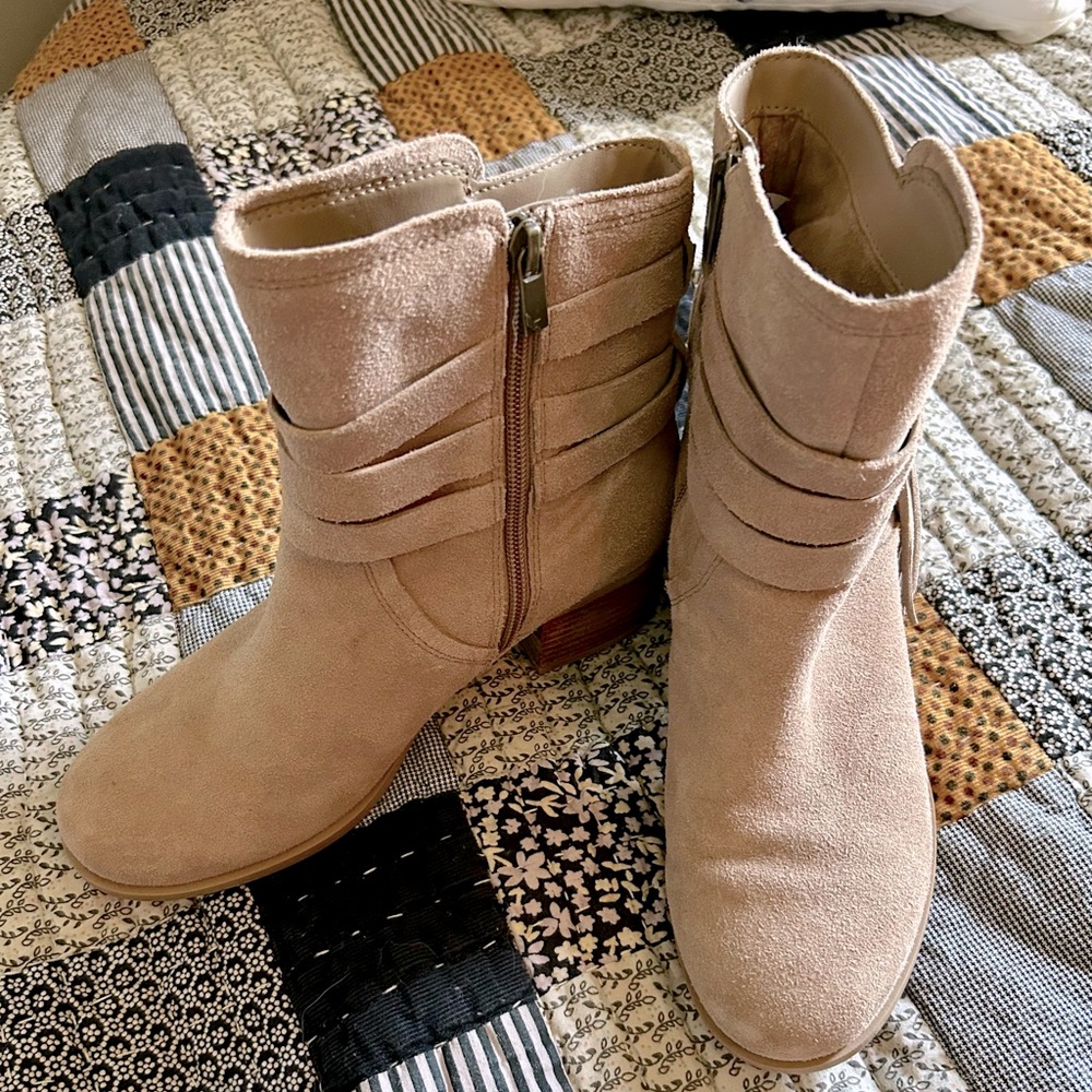 Koolaburra Tan Ankle Booties with Quilted Suede